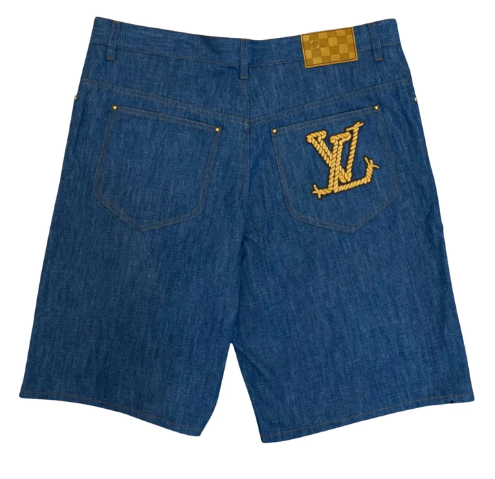 Louis Vuitton &
