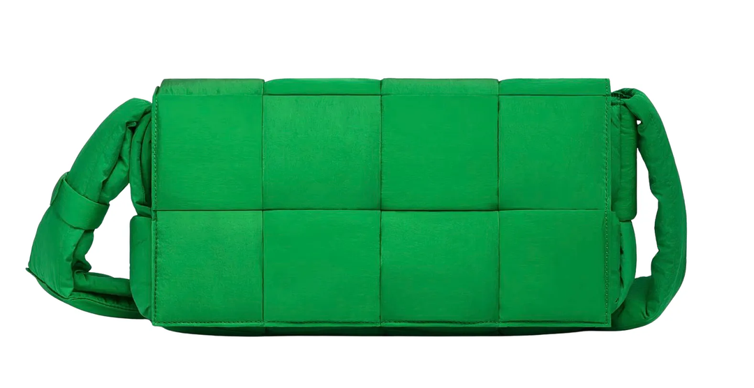 Bottega Veneta Classic &
