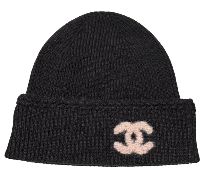 Chanel 25B Black/Light Pink CC Beanie