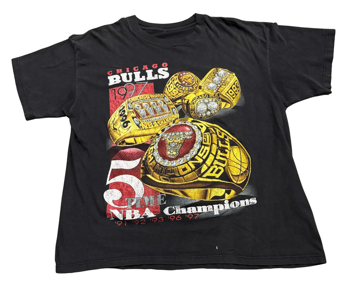 Chicago Bulls '1997 NBA Champions' Vintage Tee