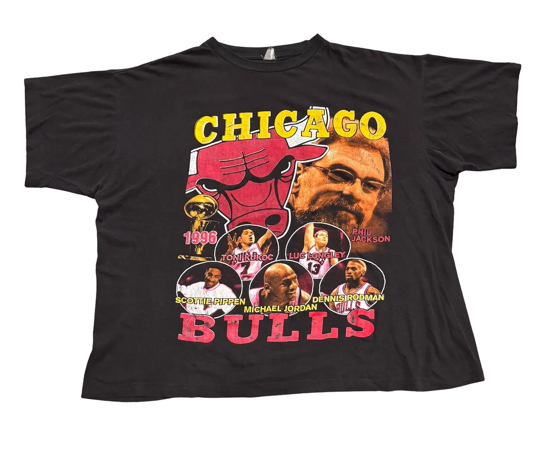 Chicago Bulls '1996 NBA Champions' Vintage Tee
