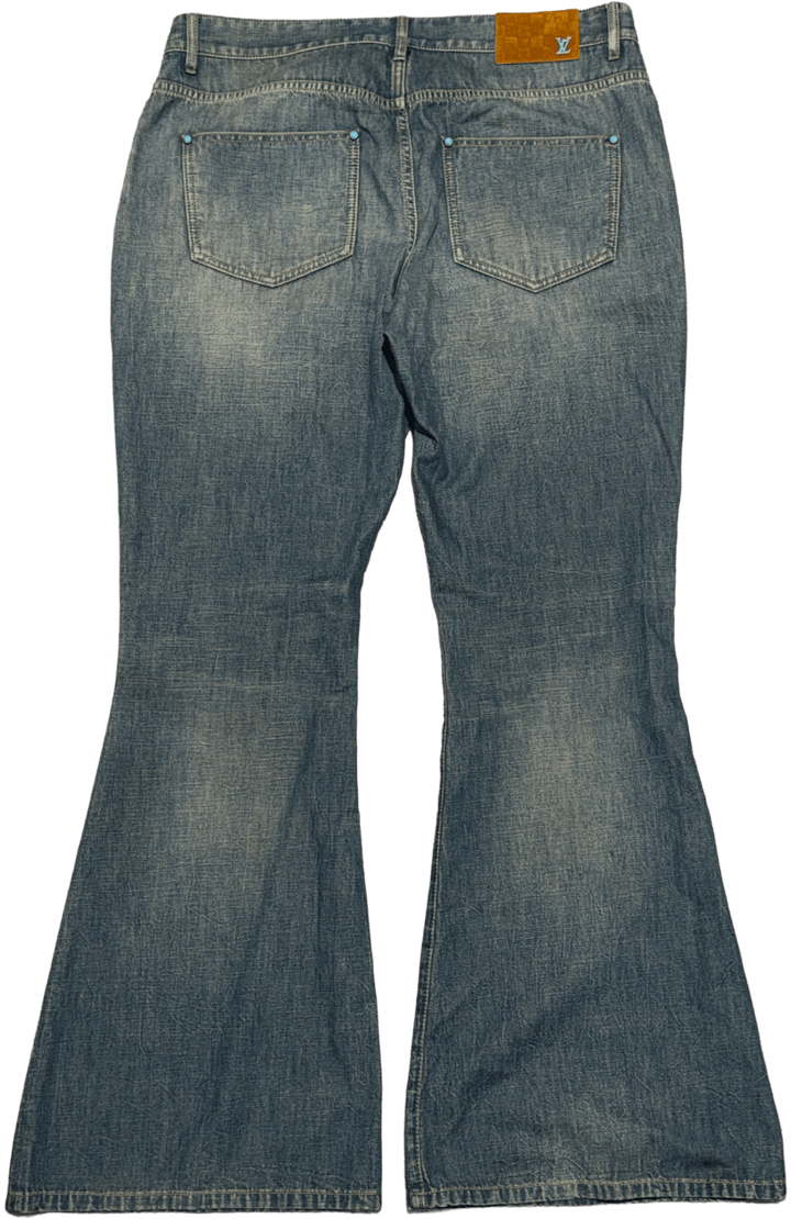 https://res.cloudinary.com/dyql5hig8/image/upload/v1759869422/lopihdozyfajvxtjagcu.png