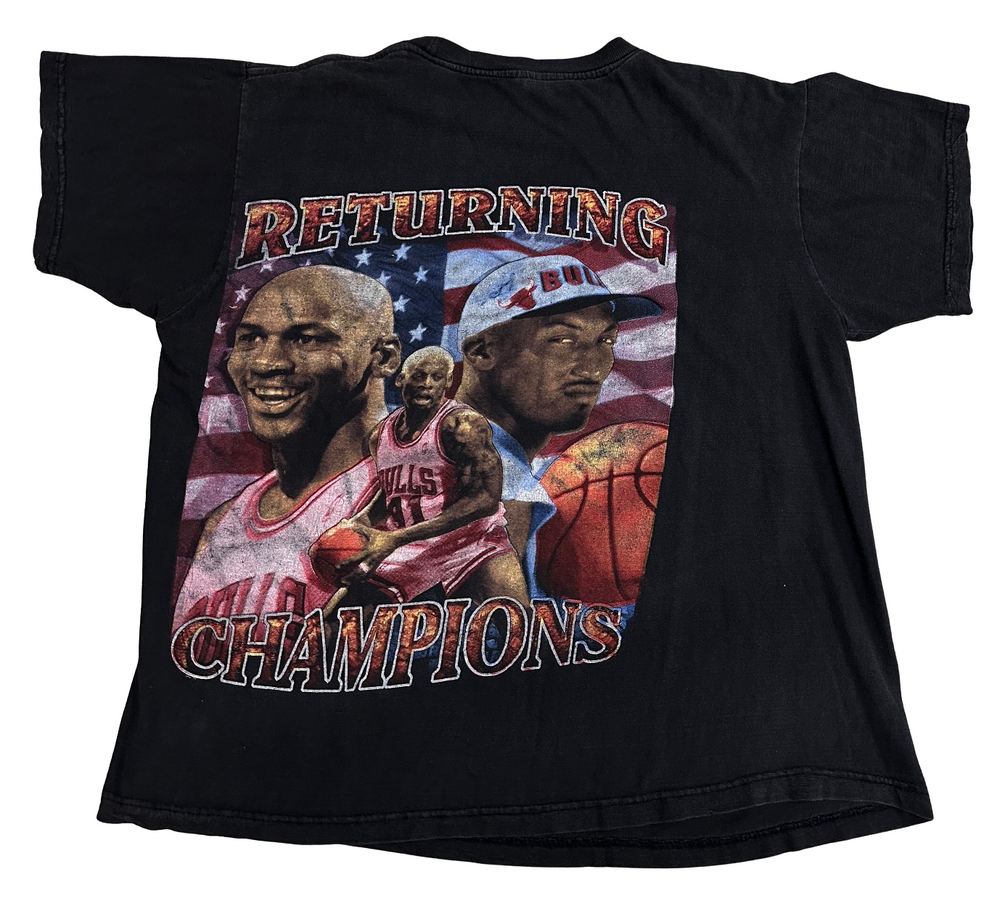 Chicago Bulls 1997 NBA Finals 'Returning Champions' Vintage Tee