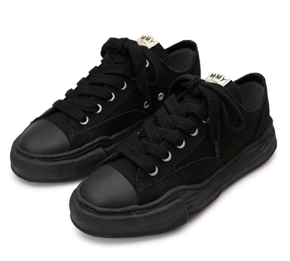 Maison Mihara Yasuhiro 'All Black' Peterson 23 Low Sneakers