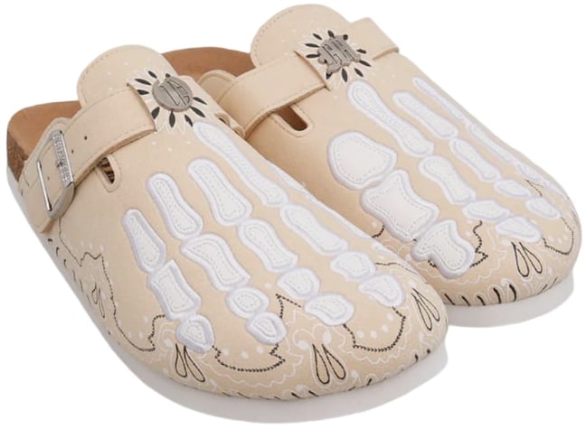 Octavious Marks 'Beige' Paisley Print Clogs