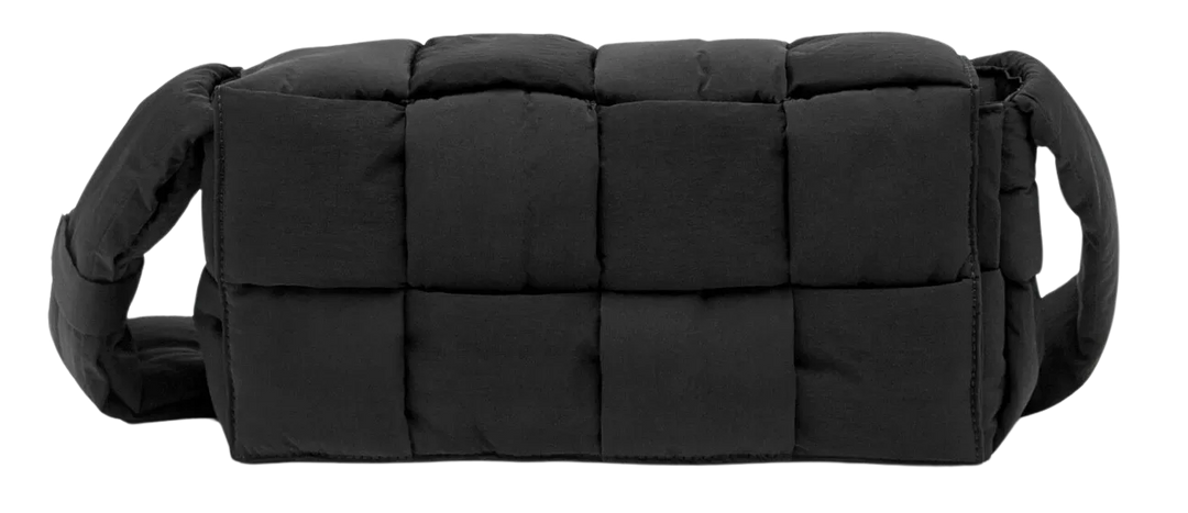 Bottega Veneta Classic &