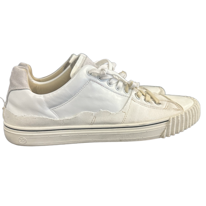 Maison Margiela 'White Round Toe' Lace Up Sneakers